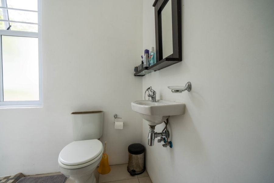 8 Bedroom Property for Sale in West Bank Eastern Cape